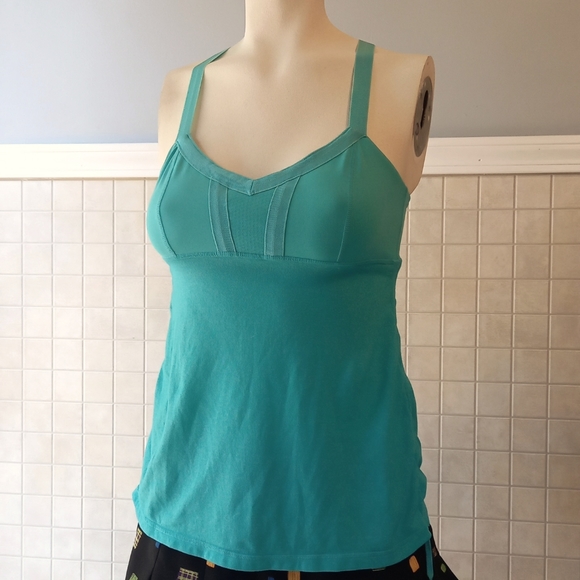 Lululemon Aqua green tank - Picture 1 of 8